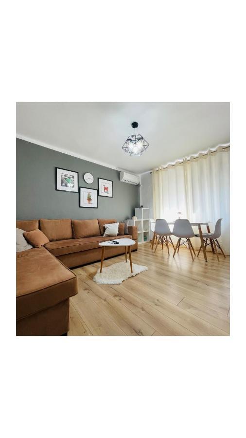 Luel Apartment